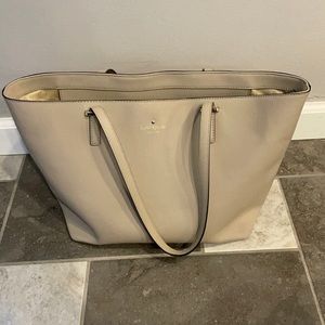 Kate Spade Tote ♠️